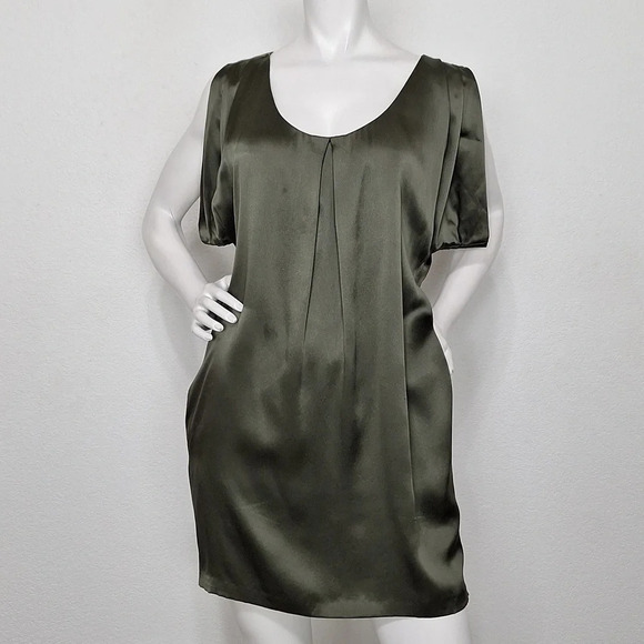 7 For All Mankind Preppy Green Quiet Luxury Silk Minimalist Mini Capsule Dress M - Picture 1 of 11